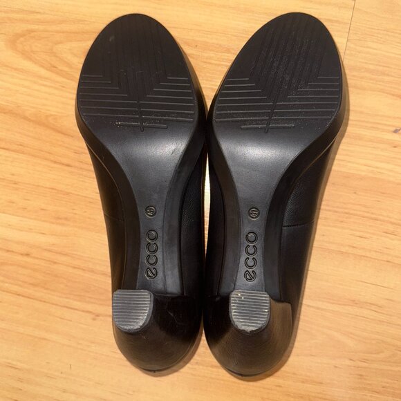 Ecco Shape 55 Plateau Pump - Picture 6 of 7